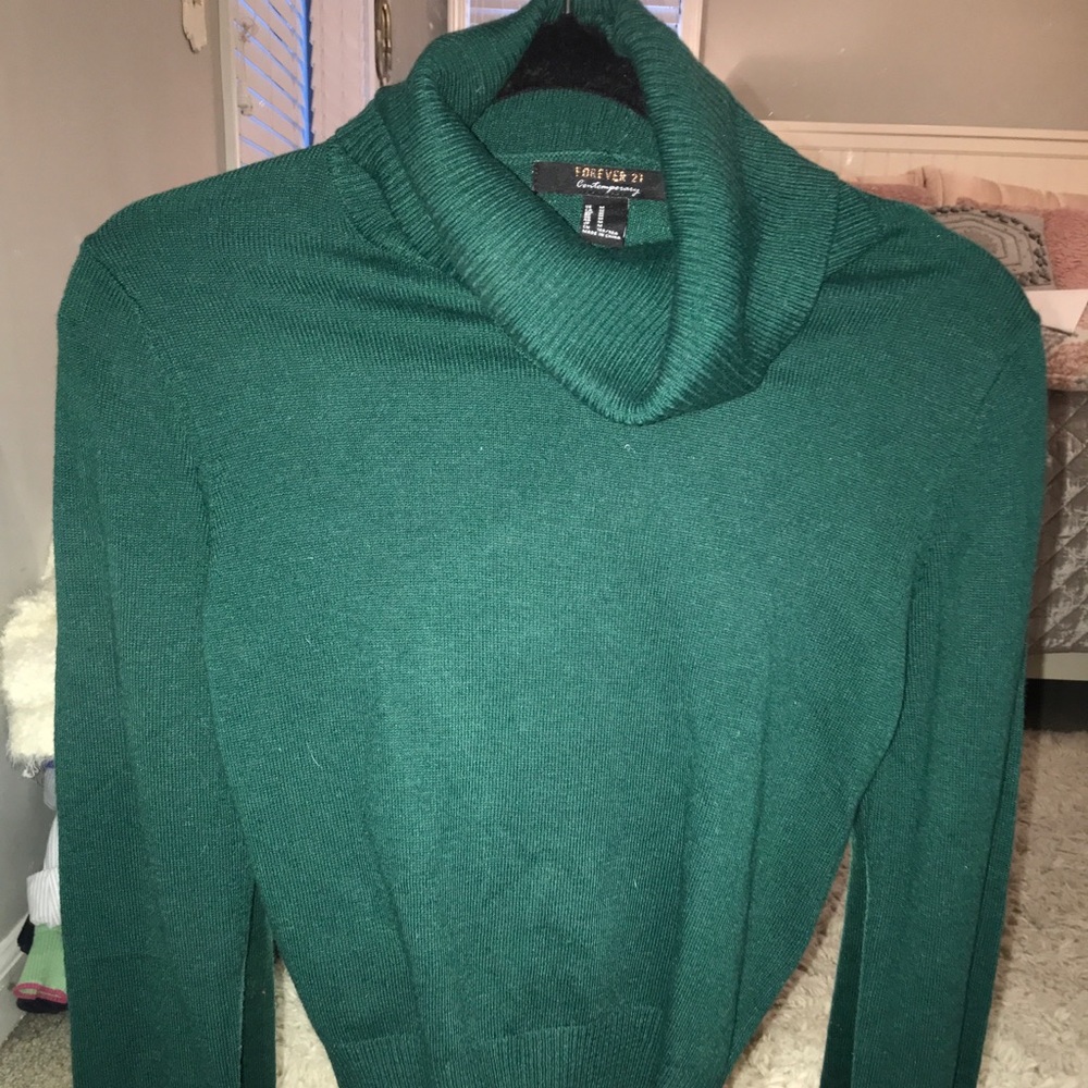 Long sleeve turtle neck sweater